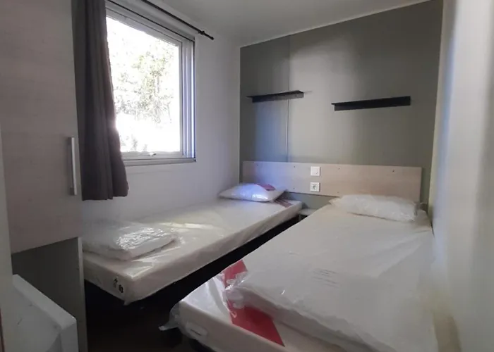 La Reserve 4 Etoiles A Emplacement 147 2ch 1sdb 6 Personnes