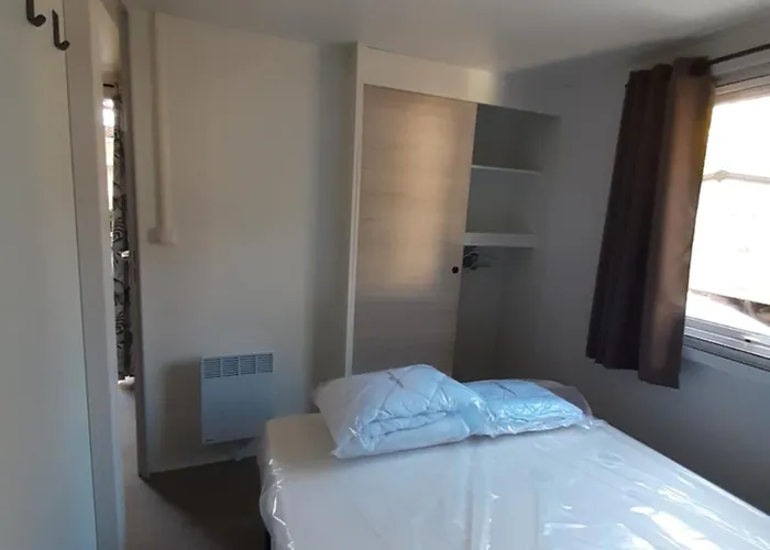 La Reserve 4 Etoiles A Emplacement 147 2ch 1sdb 6 Personnes *